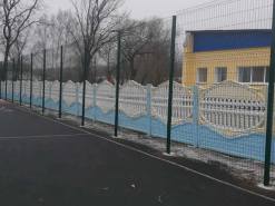 Установка ограждения для спортивной площадки Долматово